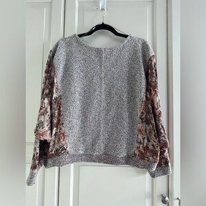 Gimmick brand blouse sz S